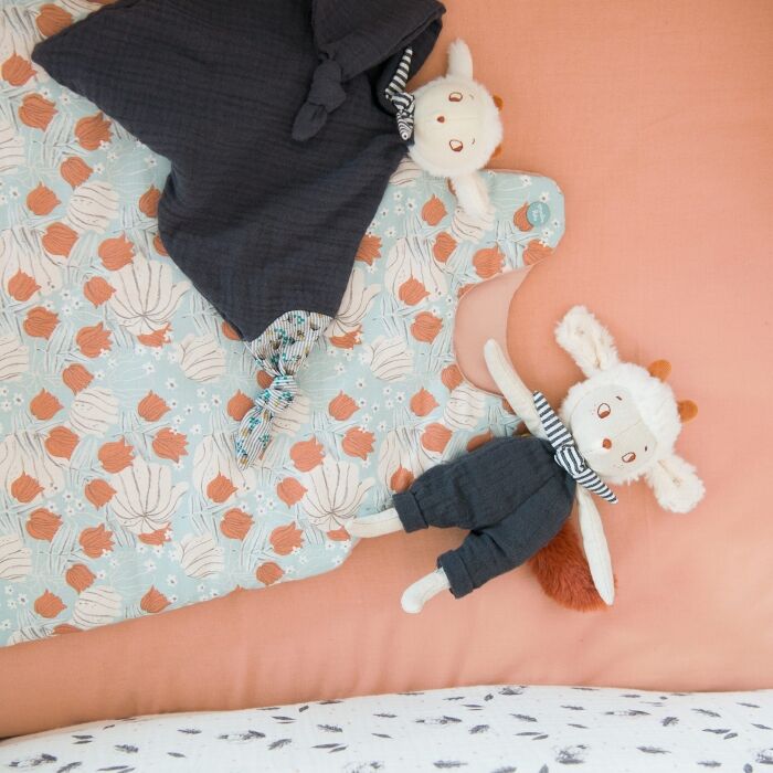 Nuage the sheep by Moulin Roty