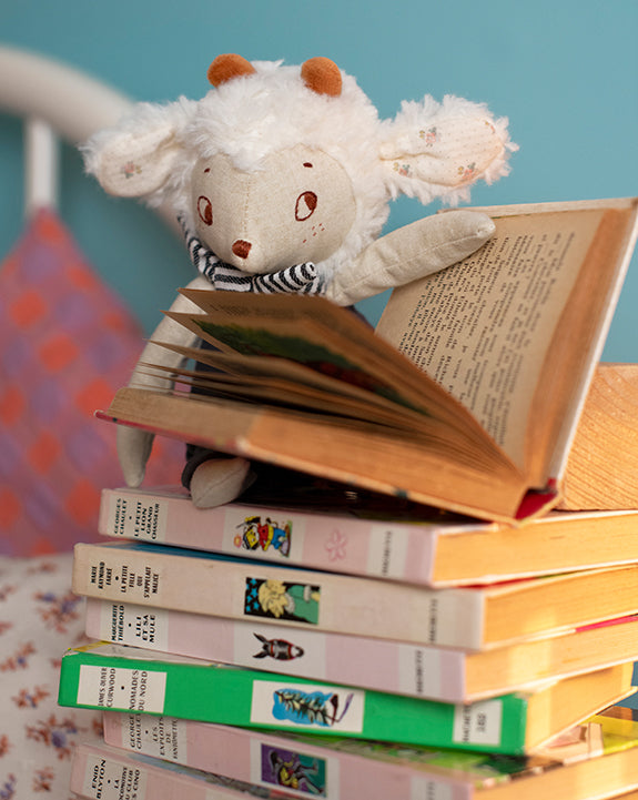 Nuage the sheep by Moulin Roty